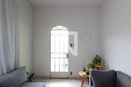 Sala de casa à venda com 4 quartos, 396m² em Pedra Branca (justinópolis), Belo Horizonte