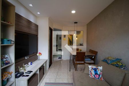 Sala de casa de condomínio à venda com 2 quartos, 58m² em Parada Xv de Novembro, São Paulo