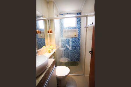Banheiro de apartamento para alugar com 2 quartos, 50m² em Frei Leopoldo, Belo Horizonte