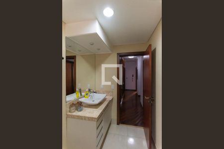 Apartamento à venda com 256m², 4 quartos e 3 vagasBanheiro