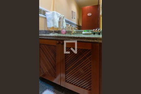 Apartamento à venda com 256m², 4 quartos e 3 vagasLavabo