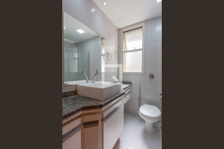 Apartamento para alugar com 95m², 3 quartos e 2 vagasBanheiro social