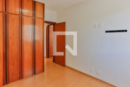 Apartamento para alugar com 95m², 3 quartos e 2 vagasQuarto 2