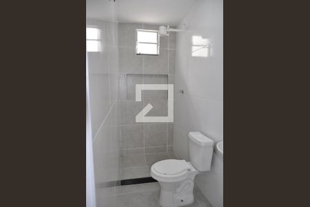 Banheiro de kitnet/studio para alugar com 1 quarto, 25m² em Engenho de Dentro, Rio de Janeiro