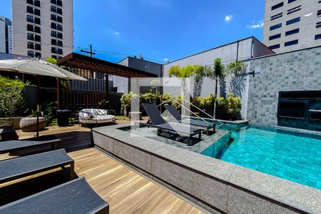 Studio à venda com 29m², 1 quarto e sem vagaÁrea comum - Piscina