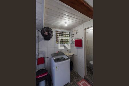 Casa à venda com 96m², 3 quartos e 2 vagas Casa à venda com 96m², 3 quartos e 2 vagasCasa 1 - Cozinha e Área de Serviço