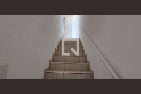 Apartamento para alugar com 100m², 2 quartos e 1 vagaEscada cobertura