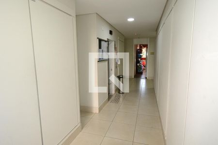 Apartamento à venda com 64m², 2 quartos e 1 vagaHall social