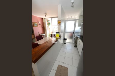 Apartamento à venda com 64m², 2 quartos e 1 vagaCozinha