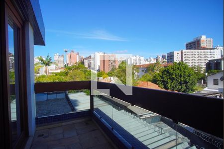 Sala - Varanda de apartamento à venda com 4 quartos, 153m² em Rio Branco, Porto Alegre