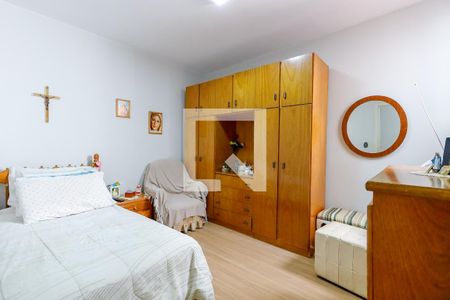 Casa à venda com 200m², 3 quartos e 2 vagas Casa à venda com 200m², 3 quartos e 2 vagasQuarto 2