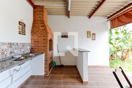 Casa à venda com 200m², 3 quartos e 2 vagas Casa à venda com 200m², 3 quartos e 2 vagasChurrasqueira 2