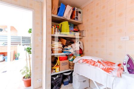 Casa à venda com 200m², 3 quartos e 2 vagas Casa à venda com 200m², 3 quartos e 2 vagasQuarto de Serviço