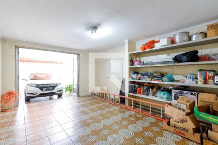 Casa à venda com 200m², 3 quartos e 2 vagas Casa à venda com 200m², 3 quartos e 2 vagasGaragem