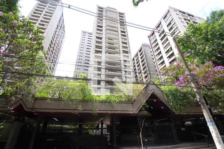 Apartamento para alugar com 144m², 3 quartos e 2 vagasFachada