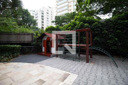 Apartamento para alugar com 144m², 3 quartos e 2 vagasÁrea comum - Playground