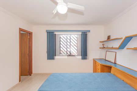 Casa à venda com 390m², 4 quartos e 4 vagasSuíte 2