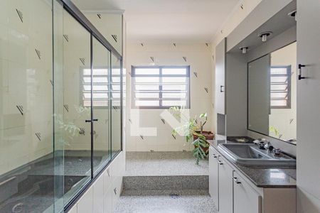 Casa à venda com 390m², 4 quartos e 4 vagasBanheiro