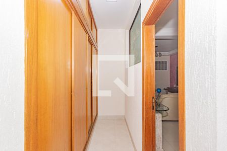 Casa à venda com 390m², 4 quartos e 4 vagasArmazen