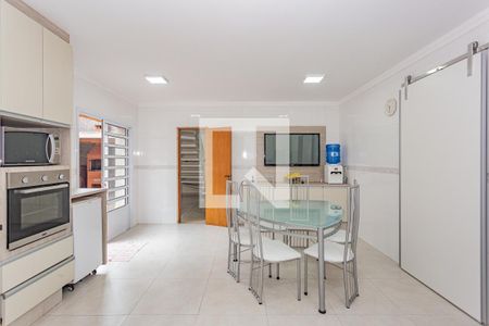 Casa à venda com 390m², 4 quartos e 4 vagasCozinha
