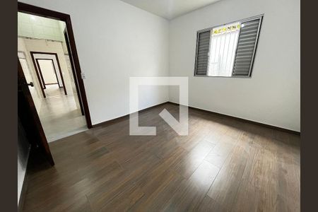 Quarto 2 de casa à venda com 2 quartos, 160m² em Vila Paiva, São Paulo