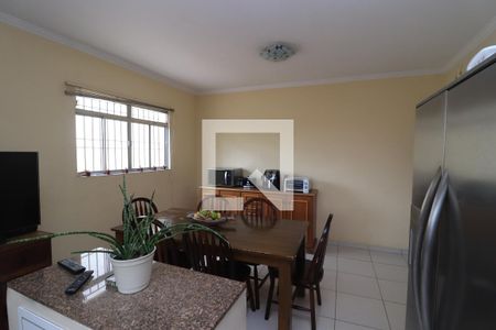 Casa à venda com 176m², 3 quartos e 2 vagasCozinha