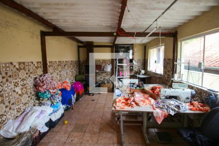 Casa à venda com 125m², 5 quartos e 1 vaga Casa à venda com 125m², 5 quartos e 1 vagaÁrea de Serviço