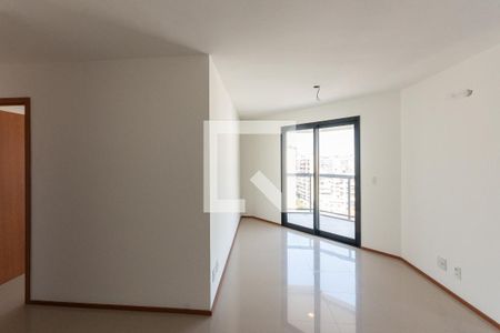 Apartamento à venda com 81m², 2 quartos e 1 vagaSala