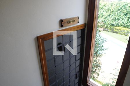 Casa à venda com 572m², 6 quartos e 4 vagasAdega