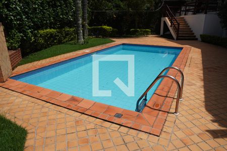 Casa à venda com 572m², 6 quartos e 4 vagasPiscina