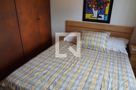 Casa à venda com 572m², 6 quartos e 4 vagasQuarto 6