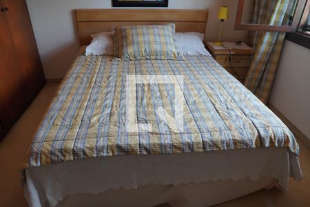 Casa à venda com 572m², 6 quartos e 4 vagasQuarto 6