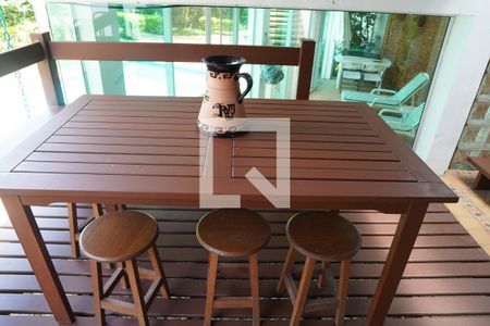 Casa à venda com 572m², 6 quartos e 4 vagasChurrasqueira