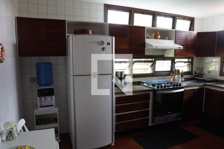 Casa à venda com 572m², 6 quartos e 4 vagasCozinha