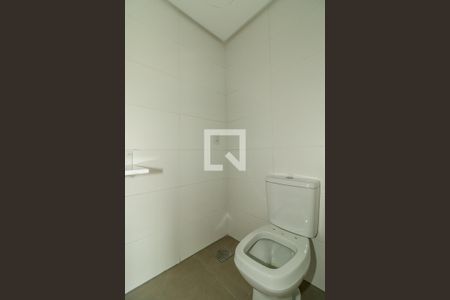 Banheiro da Suíte de apartamento para alugar com 2 quartos, 67m² em Passo D’areia, Porto Alegre
