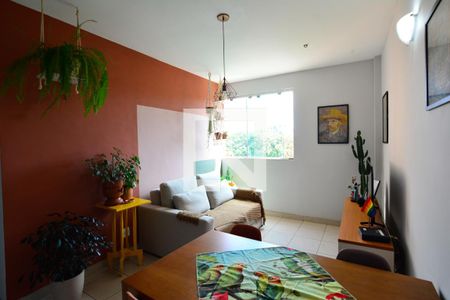 Sala de apartamento à venda com 3 quartos, 84m² em Palmeiras, Belo Horizonte