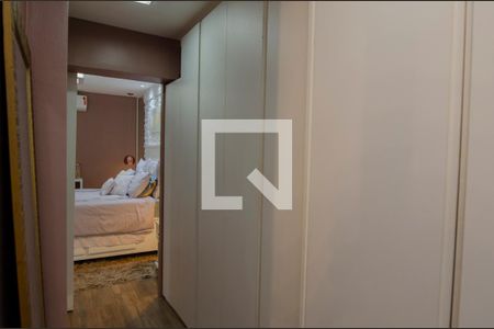 Apartamento à venda com 230m², 3 quartos e 2 vagasQuarto