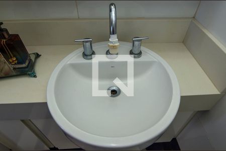 Apartamento à venda com 230m², 3 quartos e 2 vagasBanheiro quarto