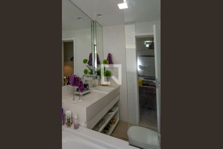 Apartamento à venda com 230m², 3 quartos e 2 vagasBanheiro