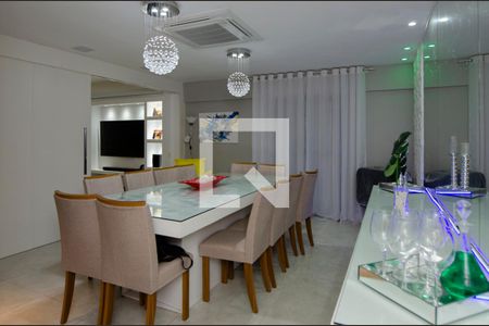 Apartamento à venda com 230m², 3 quartos e 2 vagasSala