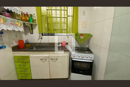 Cozinha de apartamento à venda com 2 quartos, 42m² em Jardim America, Belo Horizonte