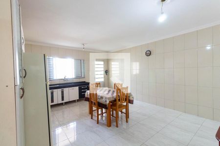 Casa à venda com 210m², 3 quartos e 2 vagasCozinha