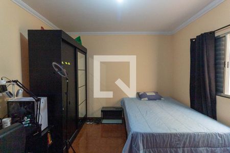 Casa à venda com 210m², 3 quartos e 2 vagasQuarto 2