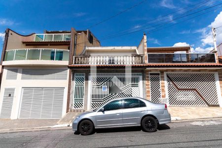 Casa à venda com 210m², 3 quartos e 2 vagasFachada