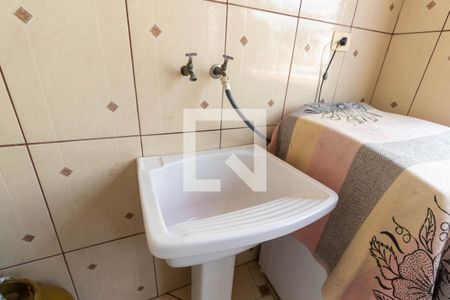 Casa à venda com 210m², 3 quartos e 2 vagasLavanderia