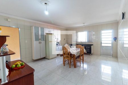 Casa à venda com 210m², 3 quartos e 2 vagasCozinha