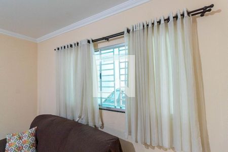 Sala de casa à venda com 3 quartos, 210m² em Vila Paulistania, São Paulo