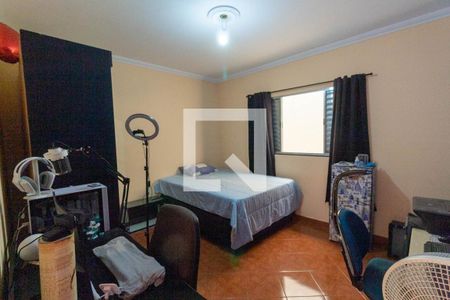 Casa à venda com 210m², 3 quartos e 2 vagasQuarto 2