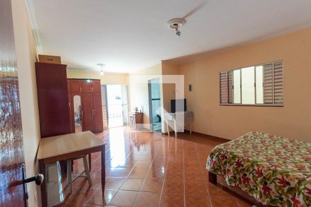 Casa à venda com 210m², 3 quartos e 2 vagasQuarto Suíte