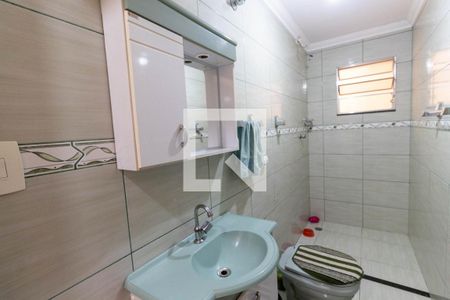 Casa à venda com 210m², 3 quartos e 2 vagasBanheiro 3